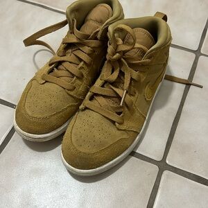 Kids Air Force 1; Mids, size 2